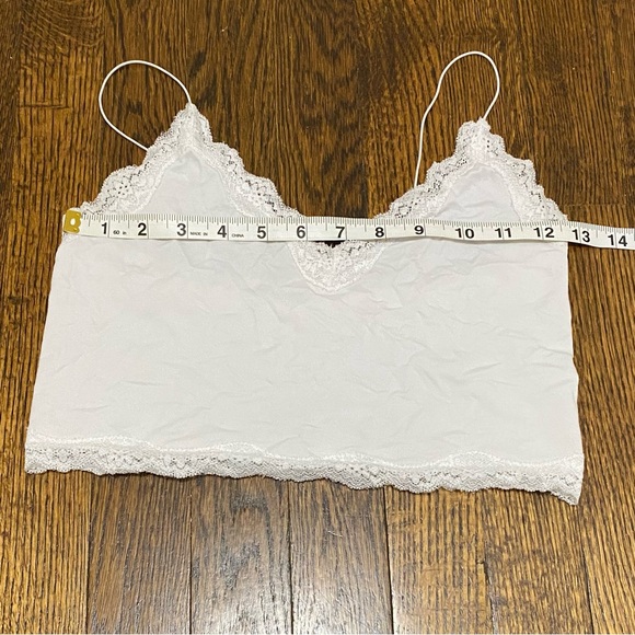 Bundle: EUC Forever 21 cropped camisoles - Picture 3 of 6